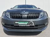 Skoda Octavia Combi 2.0 TDI DSG Tour AHK 119€ m. 20% A - Skoda Octavia mit Diesel-Antrieb: Kombi, Automatik