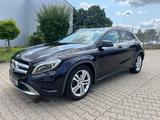 Mercedes-Benz GLA 220 CDI 4MATIC DCT Urban*KAM*NAV*SHZ*KLIMA* - : Violett, Geländewagen