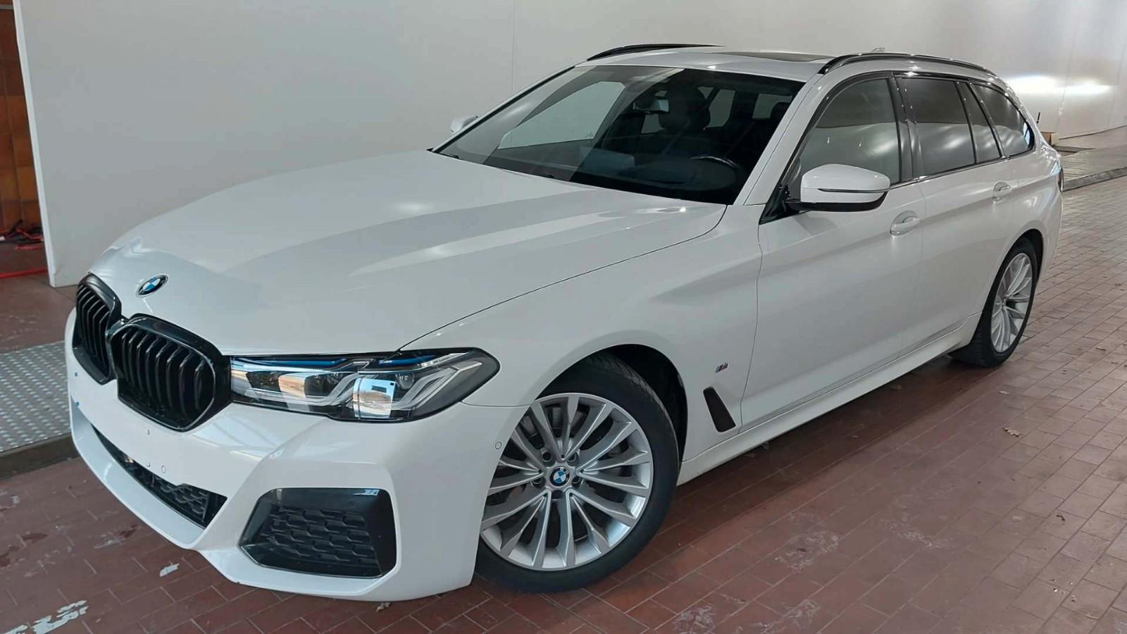 BMW 520 d M Sport /PANORA /KAMERA / ACC / LASER/ H&K