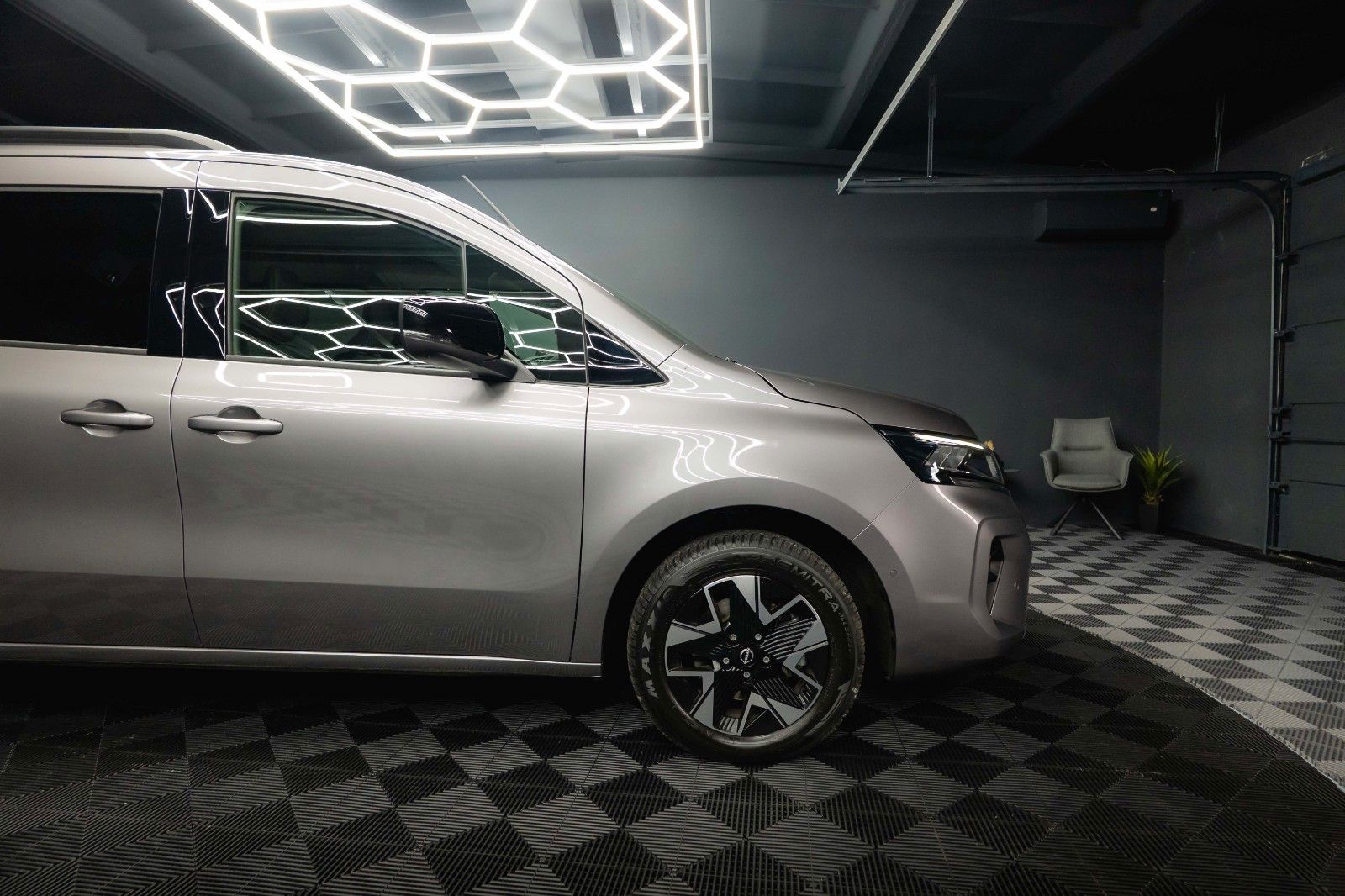 Fahrzeugabbildung Nissan Townstar Kombi L2 Tekna 7 Sitze *LED*Kamera*Navi