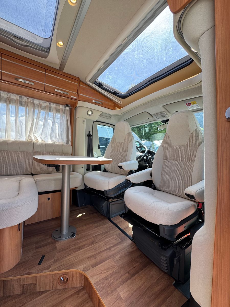 Fahrzeugabbildung HYMER / ERIBA / HYMERCAR EXSIS-T 474 EB FIAT DUCATO 1.HAND SAT TV MARKISE