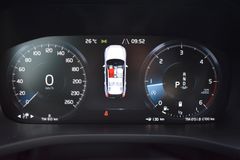 Fahrzeugabbildung Volvo XC60 B4 D AWD Autom. R-Design*STHZG*RFK*ACC