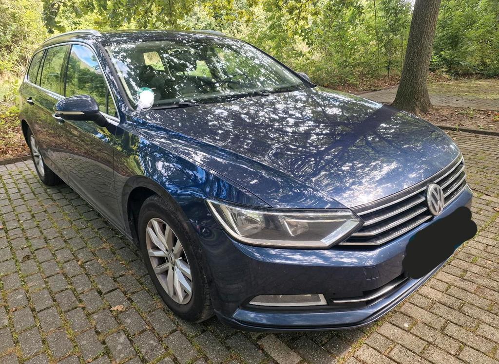 Volkswagen Vw Passat 2.0 TDI Variant mit Klima,Navi, ...