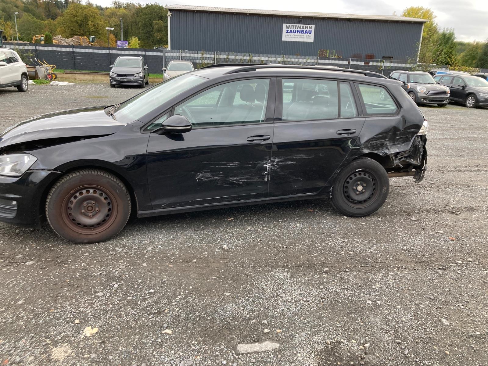 Volkswagen Golf 2014 — двигун 1.598 cm³, 105 HP (77kW)