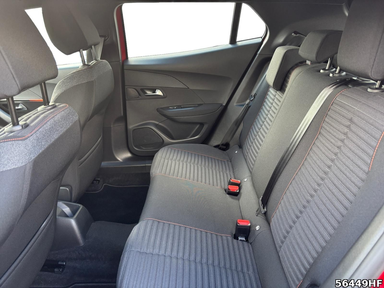 Fahrzeugabbildung Peugeot 2008 Active SHZ+NAVI+LANEASSIST+TEMPOMAT+LED