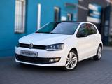 Volkswagen Polo V 90 TDi*DSG*Sitzhz*Pano*Klima*Alu*8 Räder - Volkswagen Polo mit Diesel-Antrieb: Schiebedach
