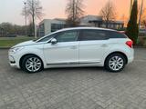 Citroën DS5 THP 155 SoChic Autom. SoChic Leder Standhzg - Citroën DS5 mit Benzin-Antrieb
