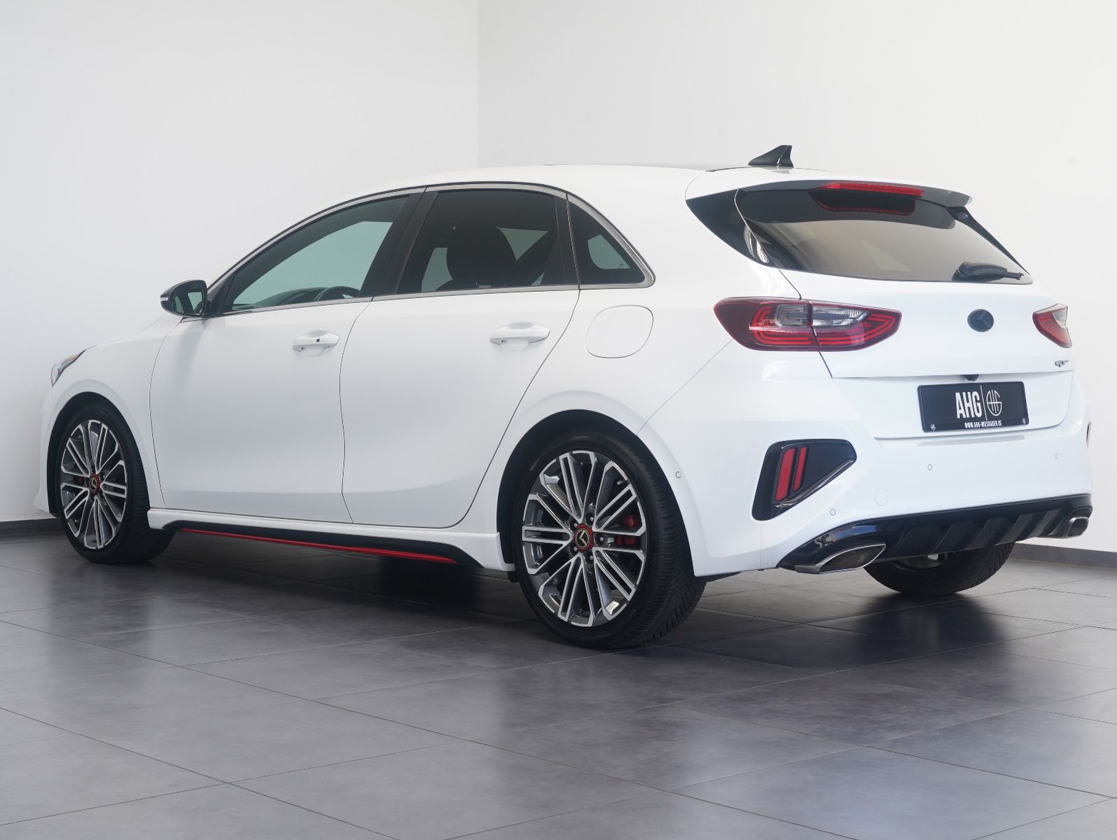 Fahrzeugabbildung Kia cee'd / Ceed 1.6T-GDI GT LED/NAVI/ACC/PANO