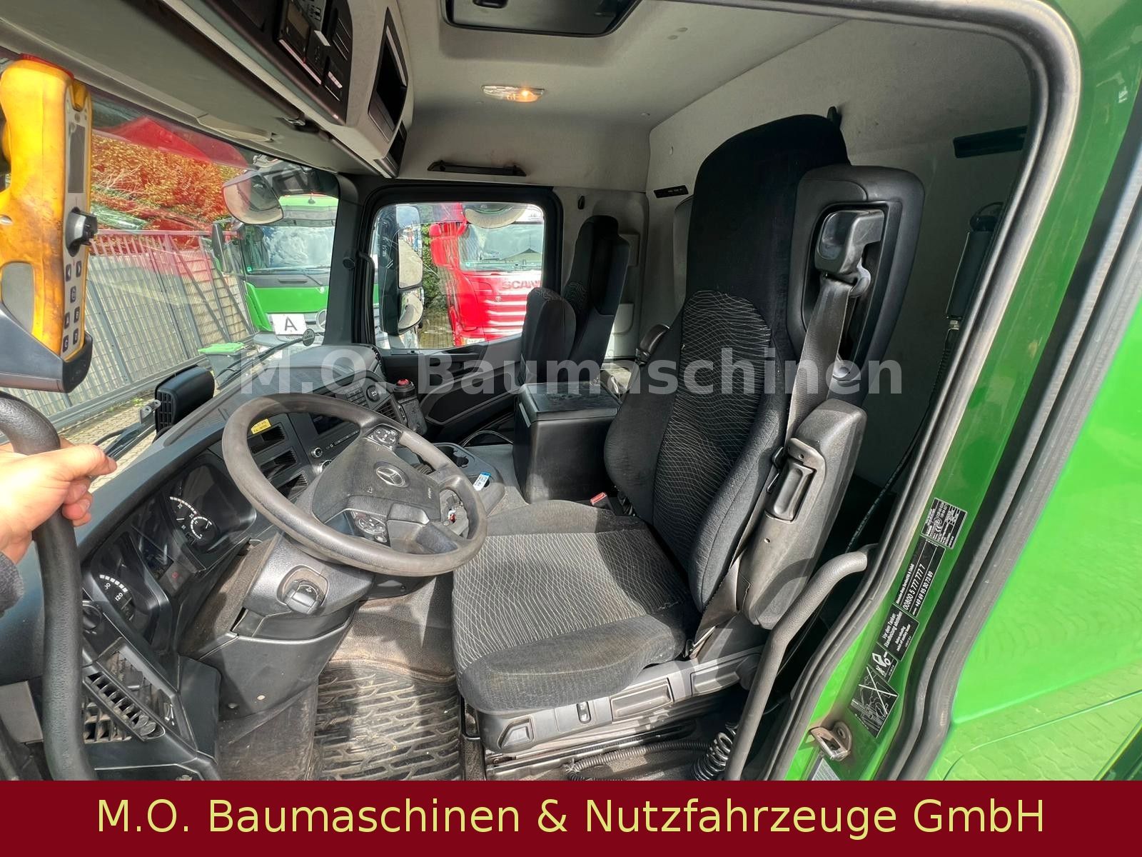 Fahrzeugabbildung Mercedes-Benz Mercedes Benz Antos 2546