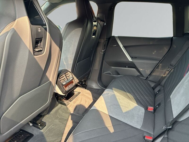 BMW iX xDrive45 M Sportpaket INNOPAKET.AHK.H&K HiFi foto 10