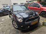 MINI Mini Cooper Clubmann SD / Automatik - MINI Cooper Clubman mit Diesel-Antrieb: Automatik