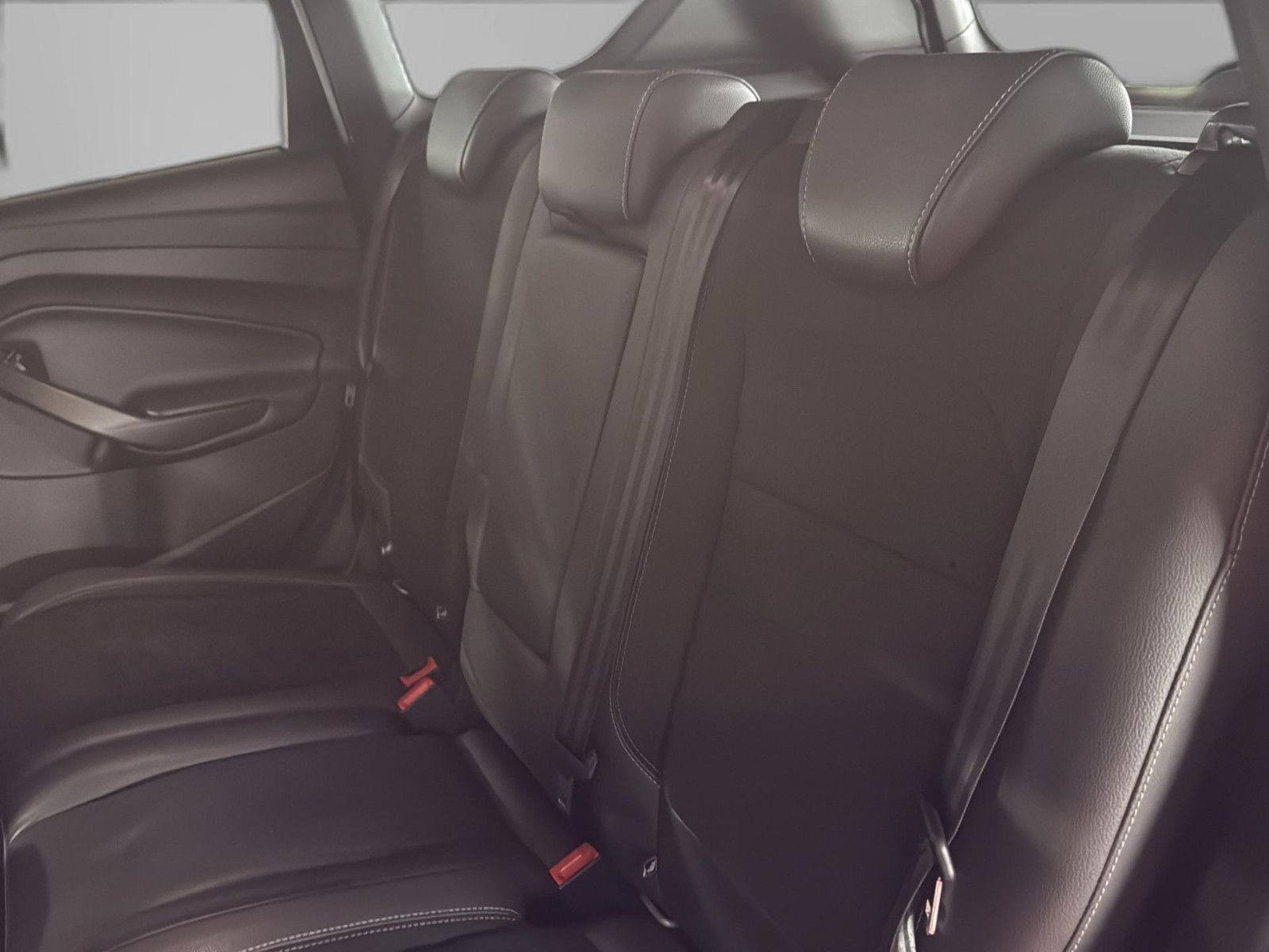 Fahrzeugabbildung Ford Kuga ST-Line/ unfallfrei