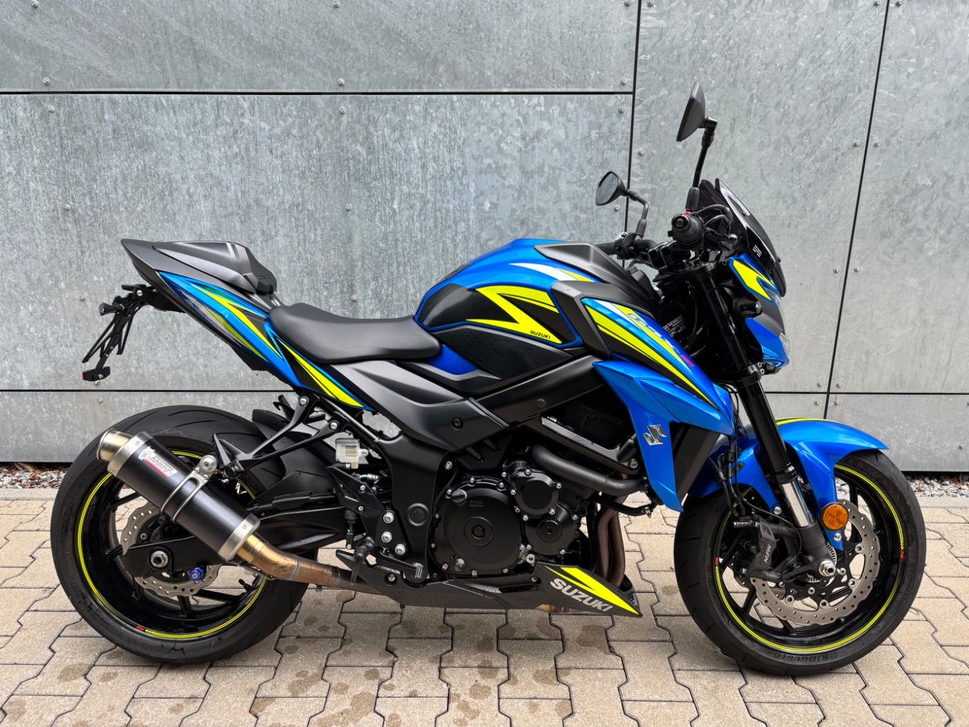 Fahrzeugabbildung Suzuki GSX S 750