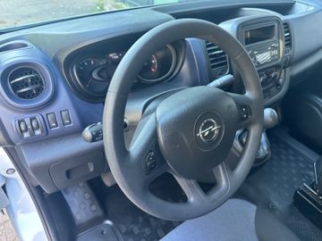 Opel Vivaro - 9