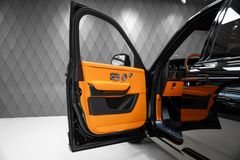 Cullinan BLACK BADGE 2025 BLACK/ORANGE 4 SEATS