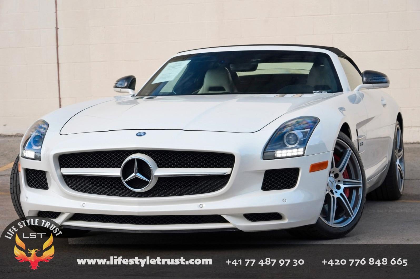 Mercedes-Benz SLS AMG Cabrio -  Mystic Weiß € 119.900 T1