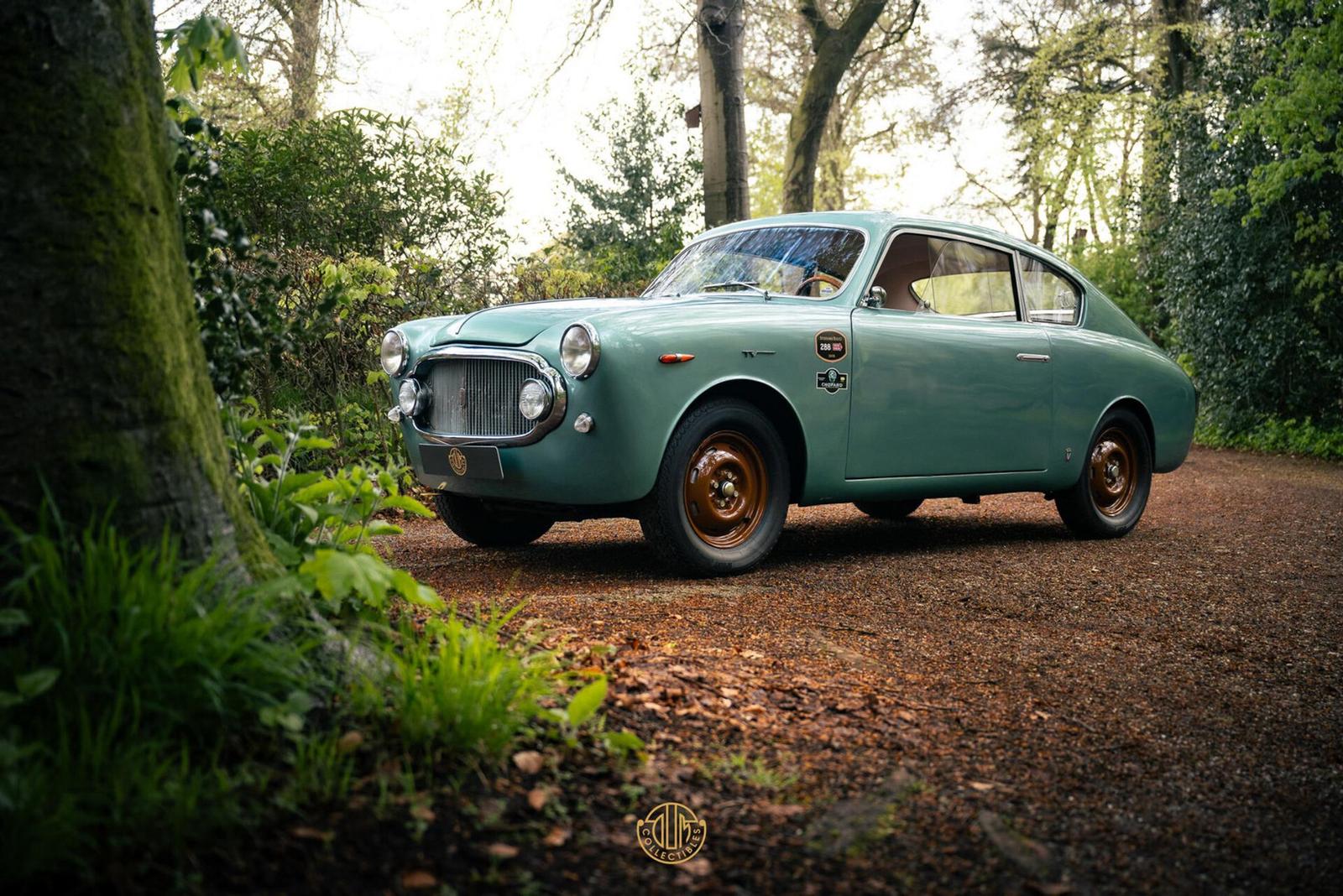 Fiat 1100 TV Vignale Charmant 1 of 12