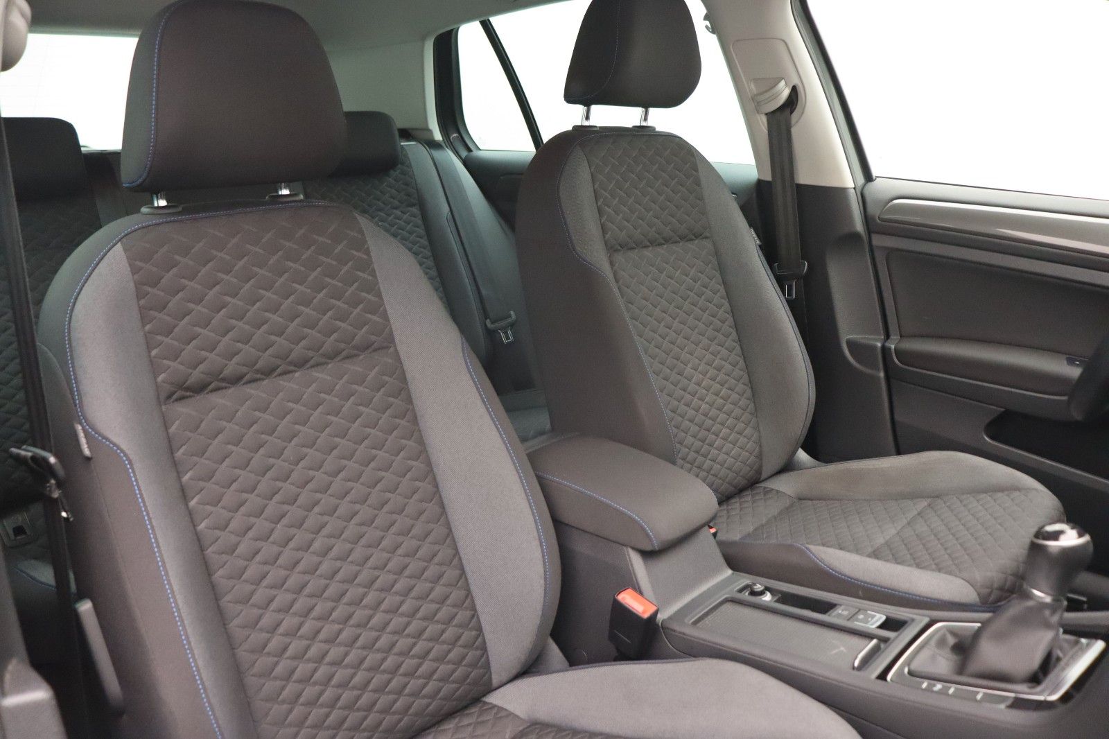 Fahrzeugabbildung Volkswagen Golf VII 1.0 Lim. Join