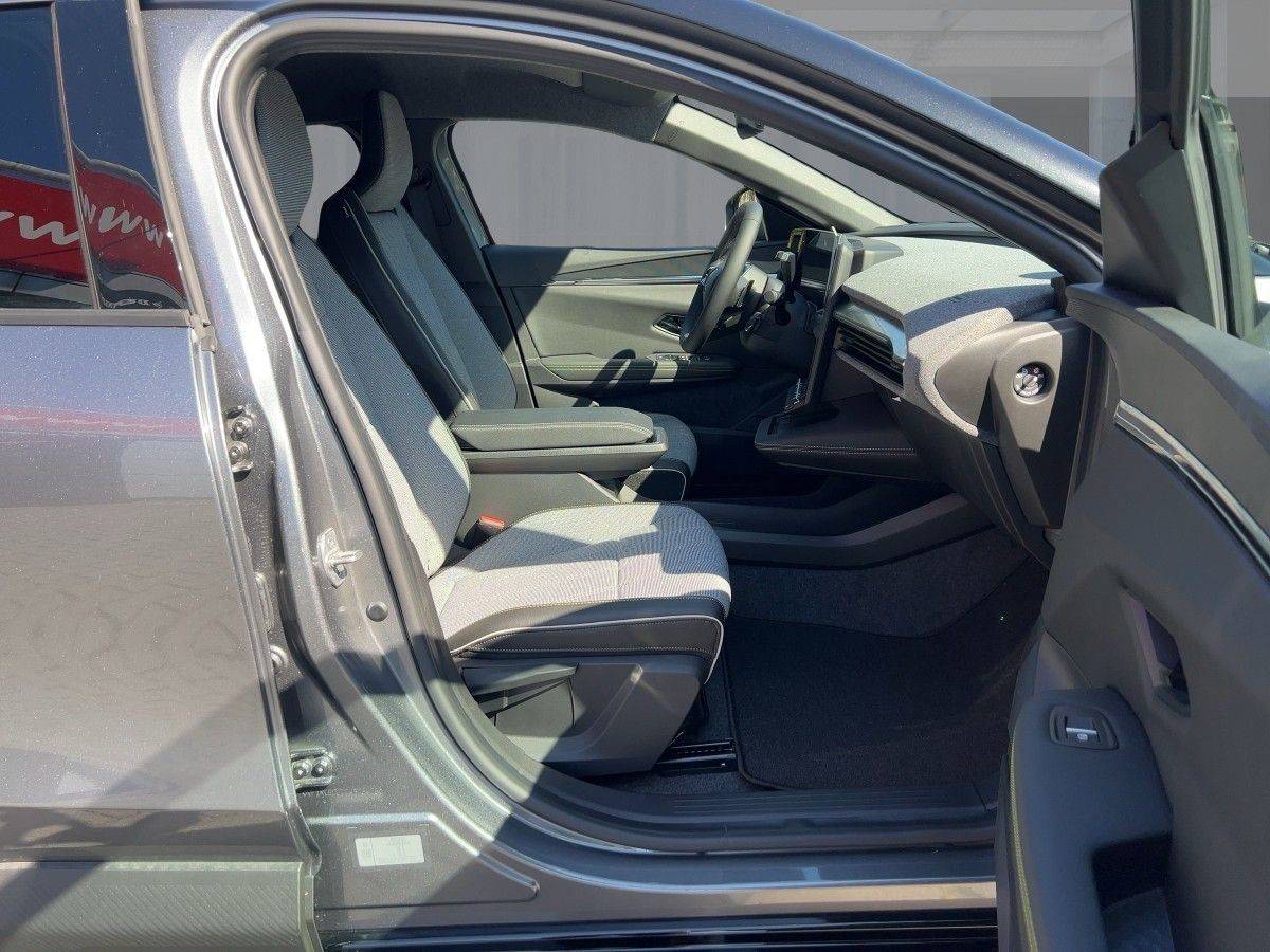 Renault Megane E-TECH - Bild 8