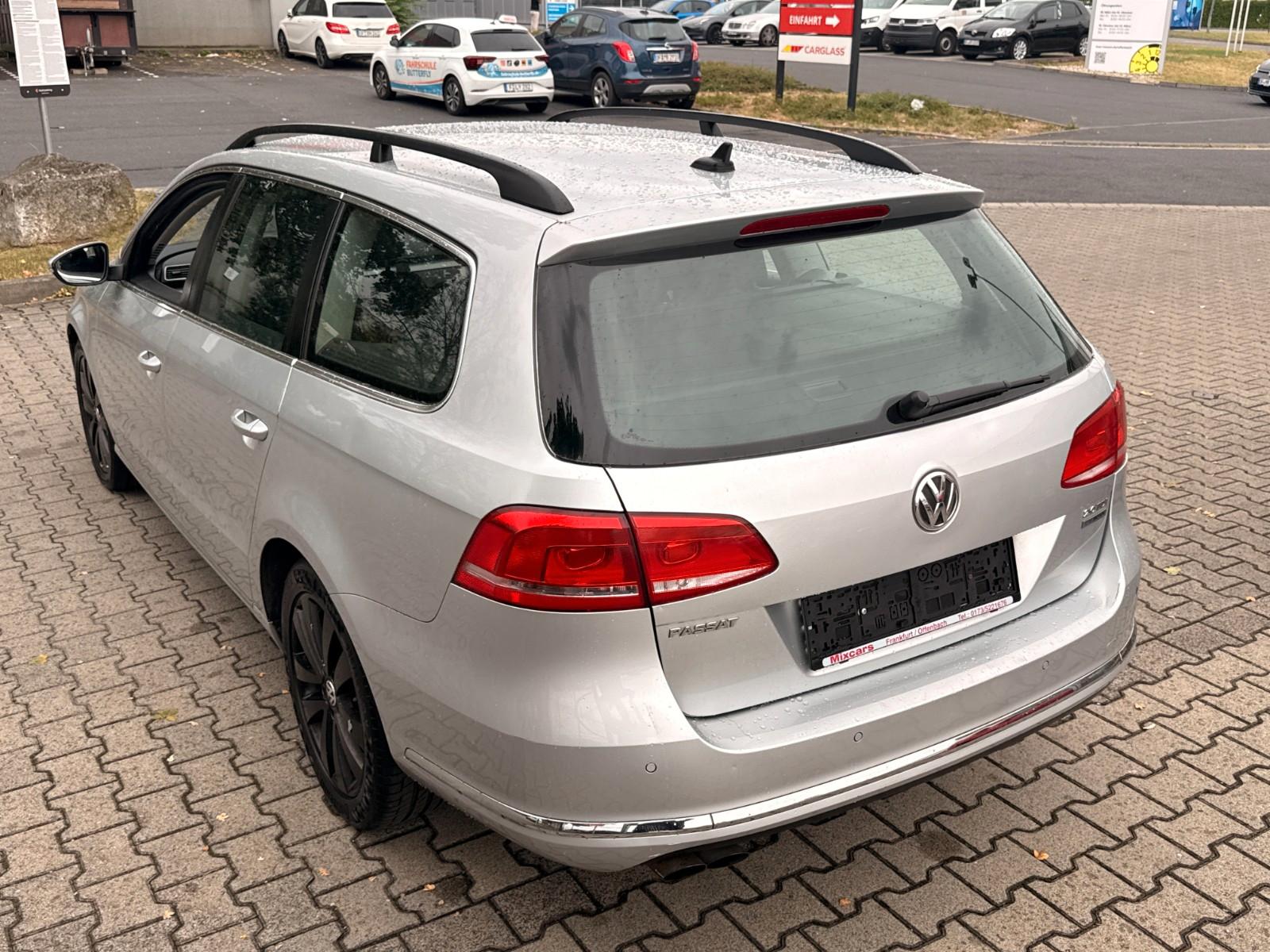 Volkswagen Passat 2012 — photo 25