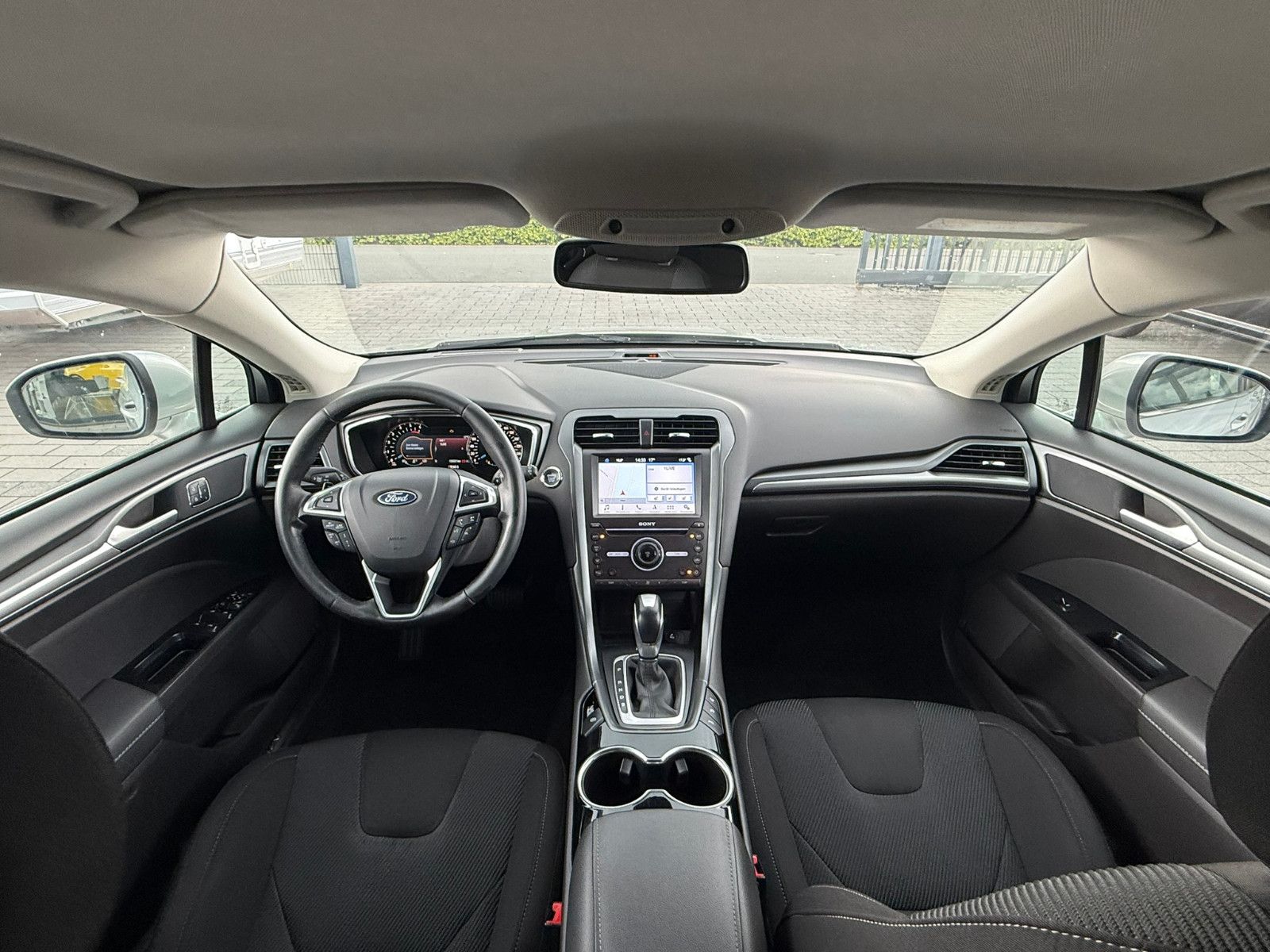 Fahrzeugabbildung Ford Mondeo Turnier Titanium NAVI KLIMA LED PDC AHK