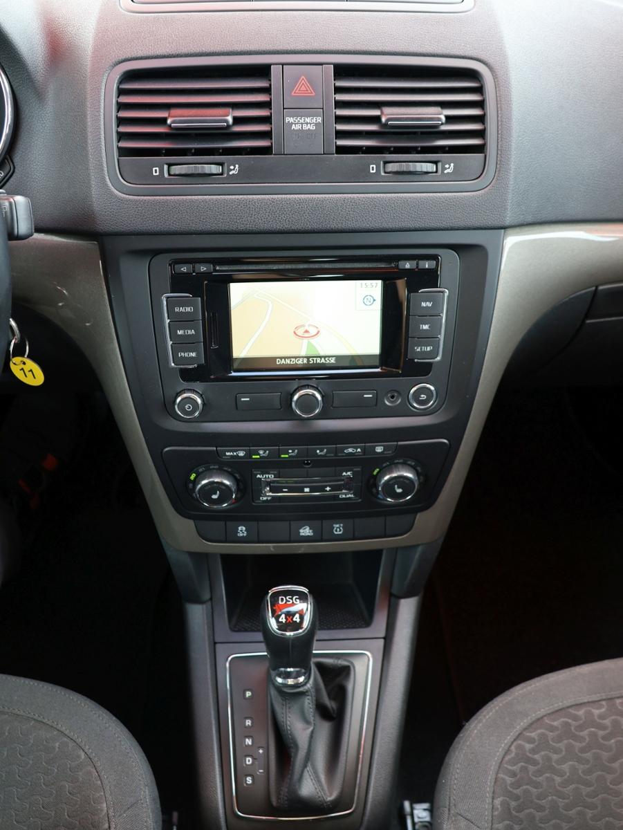 Skoda Yeti 2.0 TDI 170 ch 4x4 DSG Elegance • Toit pano • GPS • Caméra • Xénon • Attelage
