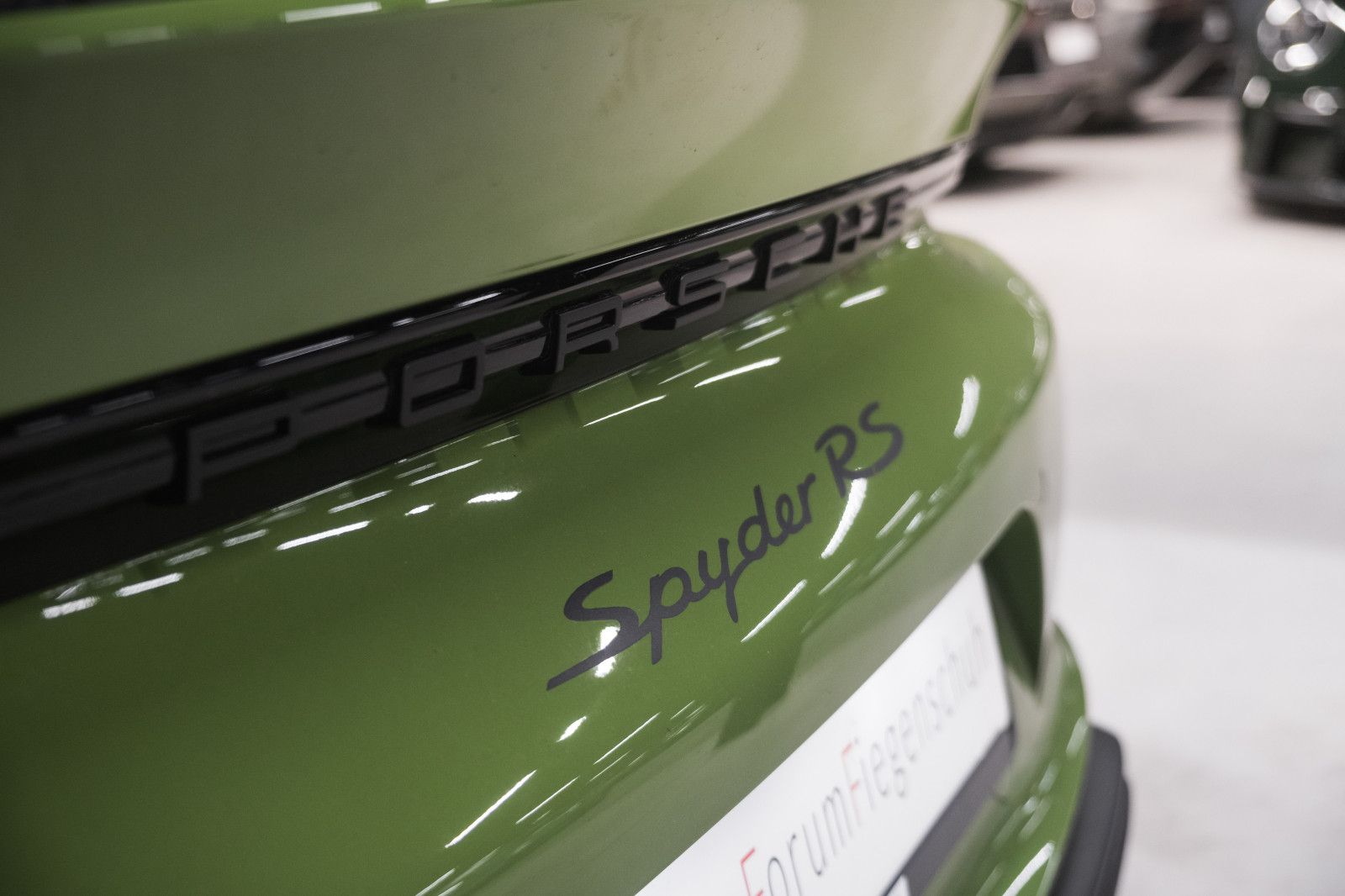 Fahrzeugabbildung Porsche 718 Spyder RS - PTS - Lift - LED - PCCB