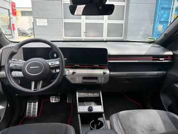 Hyundai KONA - 10