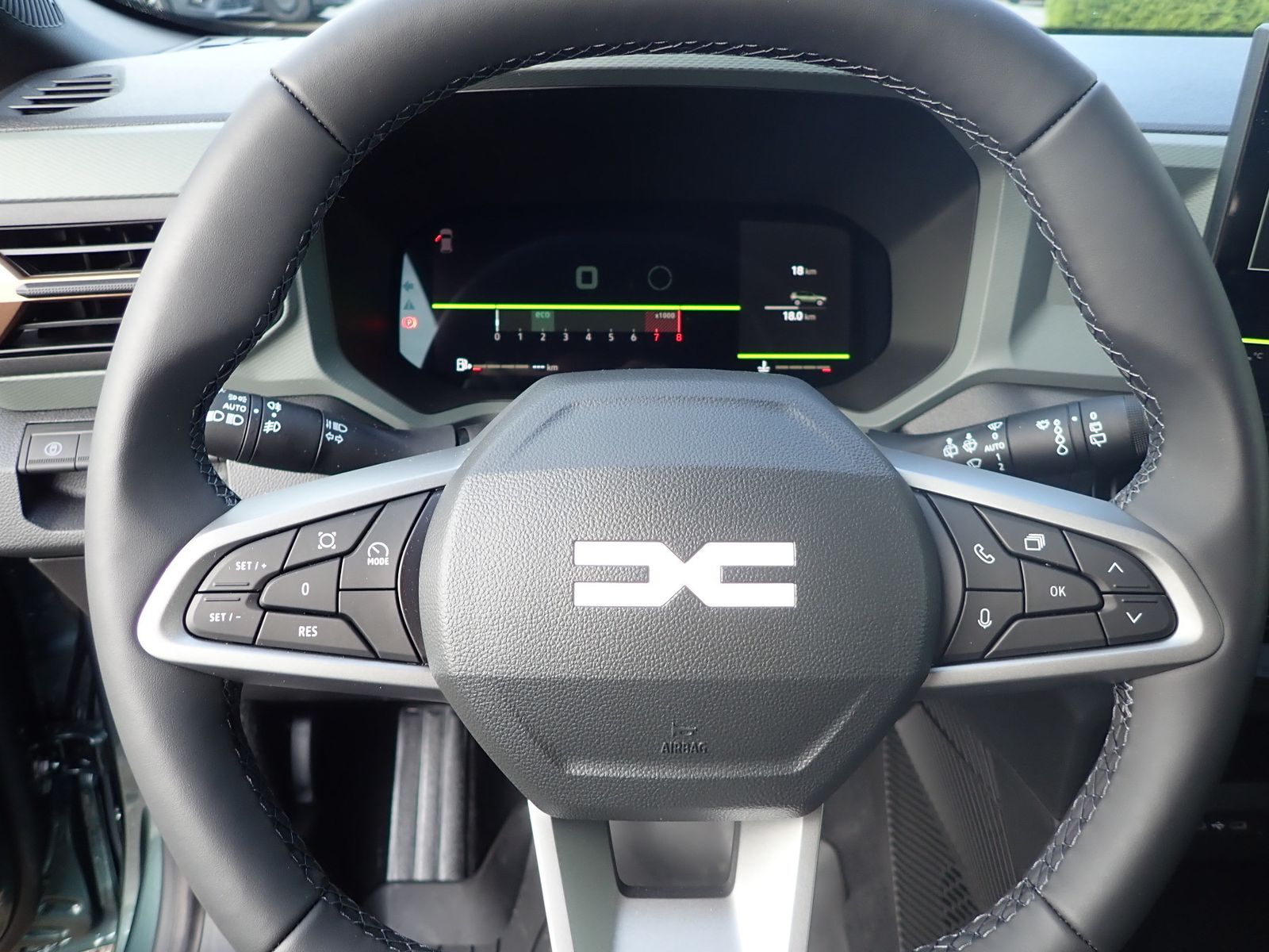 Fahrzeugabbildung Dacia Bigster Extreme TCe 140