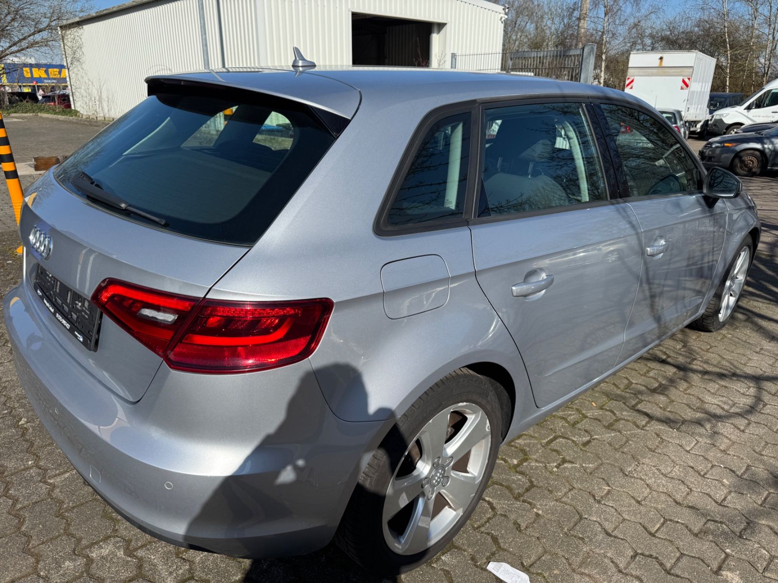Fahrzeugabbildung Audi A3 Sportback ambition Navi+Xenon+Bluetooth