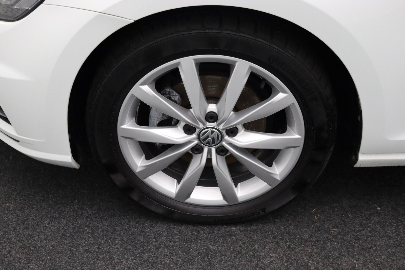 Fahrzeugabbildung Volkswagen Golf VII Variant 1.5 DSG Highline