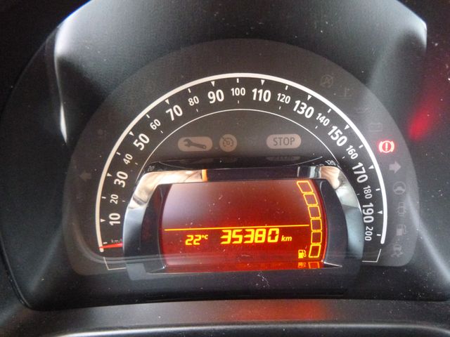 Fahrzeugabbildung Renault Twingo 1,0 SCe 65 Zen >35.300KM/Sitzheiz/Klima<