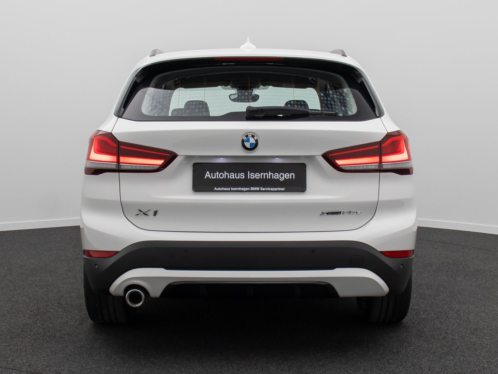 Fahrzeugabbildung BMW X1 xD25e Sport Line ParkAss DAB Navi LED 18Zoll