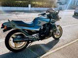 Kawasaki GPZ900R - KAWASAKI GPZ 900
