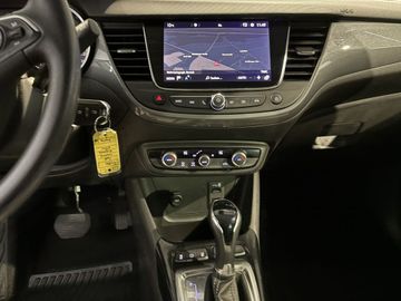 Fotografie 17 des Opel Crossland (X) Crossland 1.2 AT Elegance Navi LED PDC Kamera