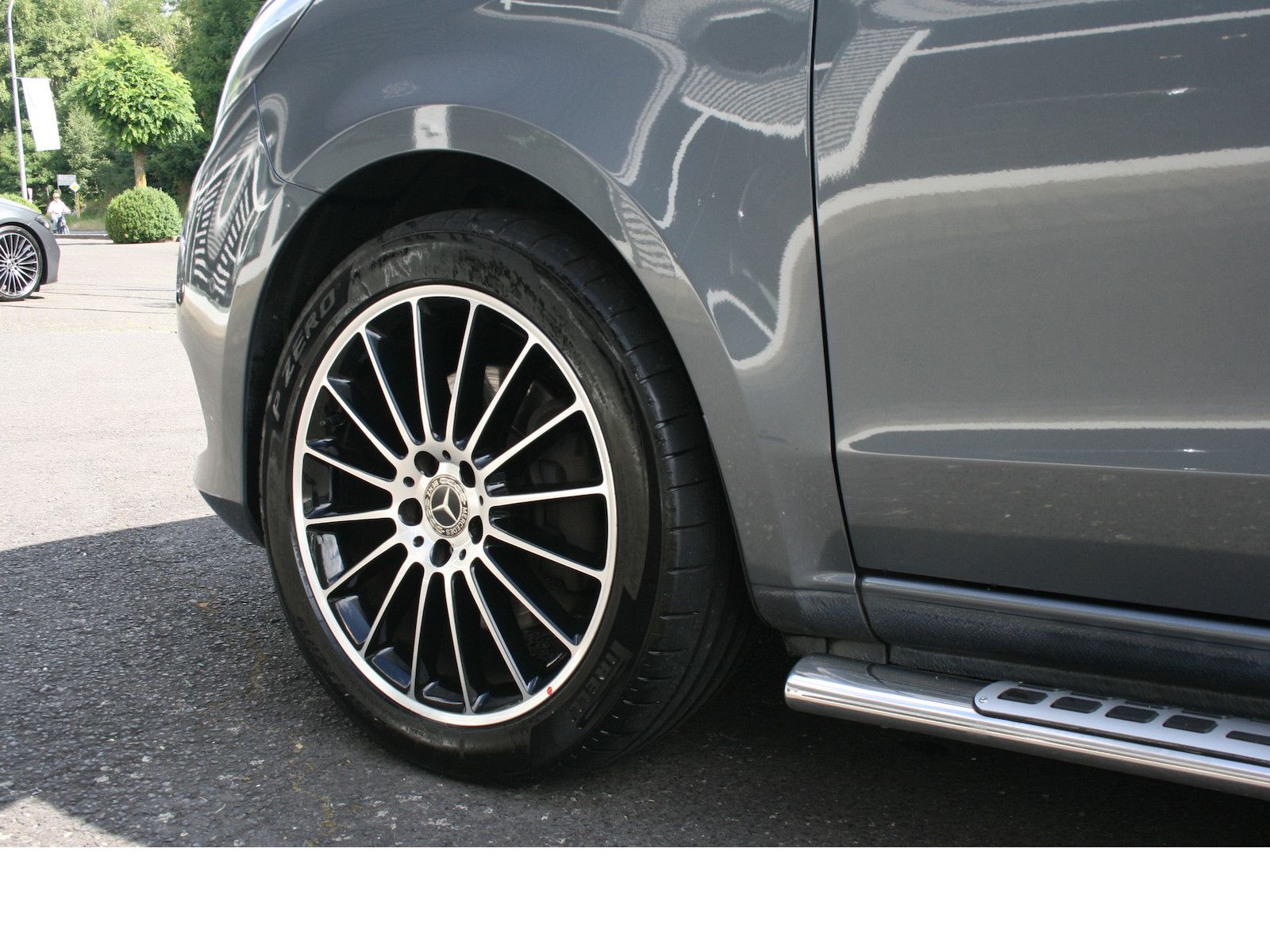 Fahrzeugabbildung Mercedes-Benz V 250 d Lang*2.5 T. Anhängelast*Trittbretter*AHK