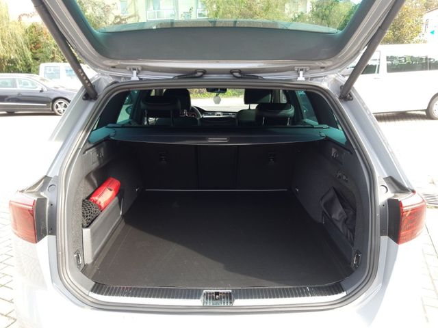 Passat Variant Elegance 2,0 TDI SCR 4M OTION 147