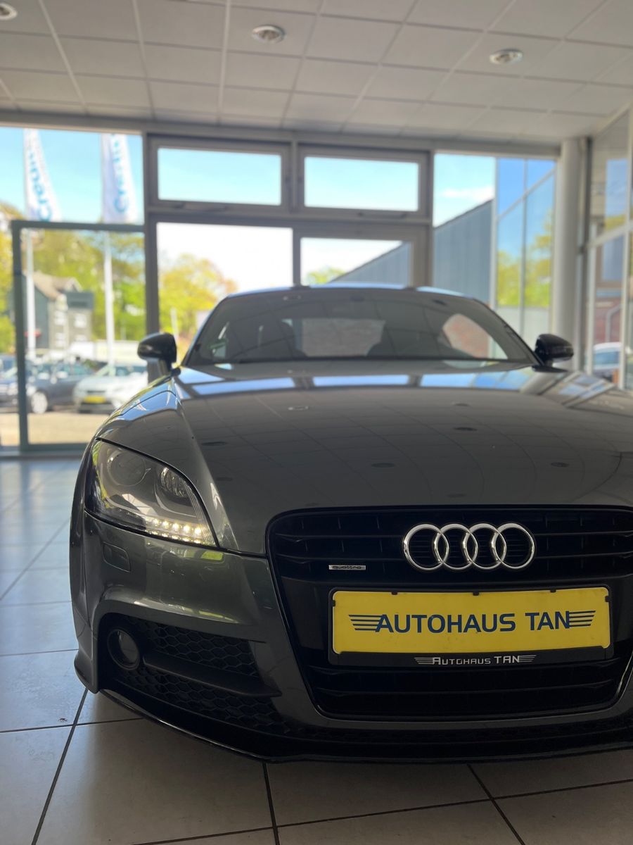 Fahrzeugabbildung Audi TT Coupe/ quattro 2.0 TFSI S line Competetion