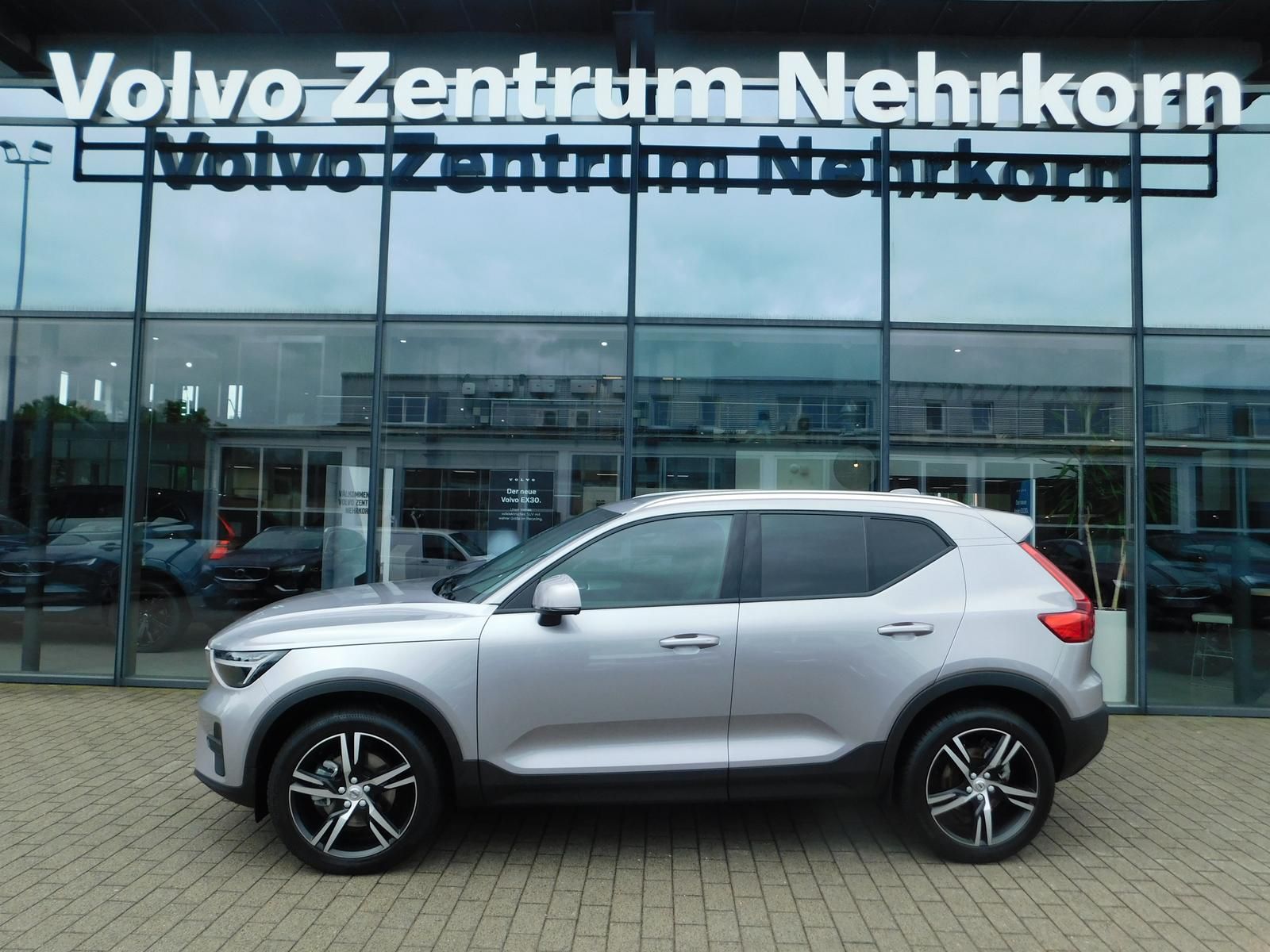 Fahrzeugabbildung Volvo XC40 B3 Core