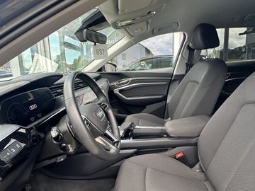 Audi Q8 e-tron - 9