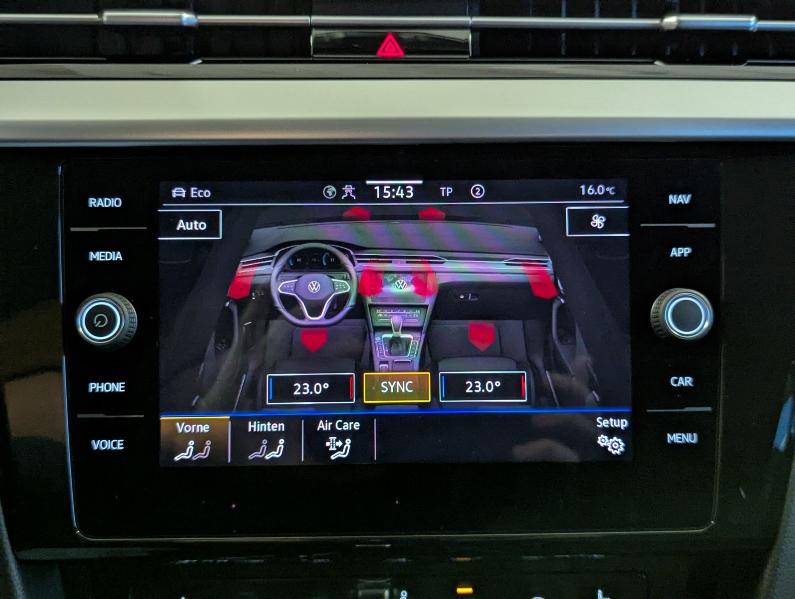 VW Arteon 2.0 TDI DSG SB Virtual LED Kamera AHK 18" - Image 28