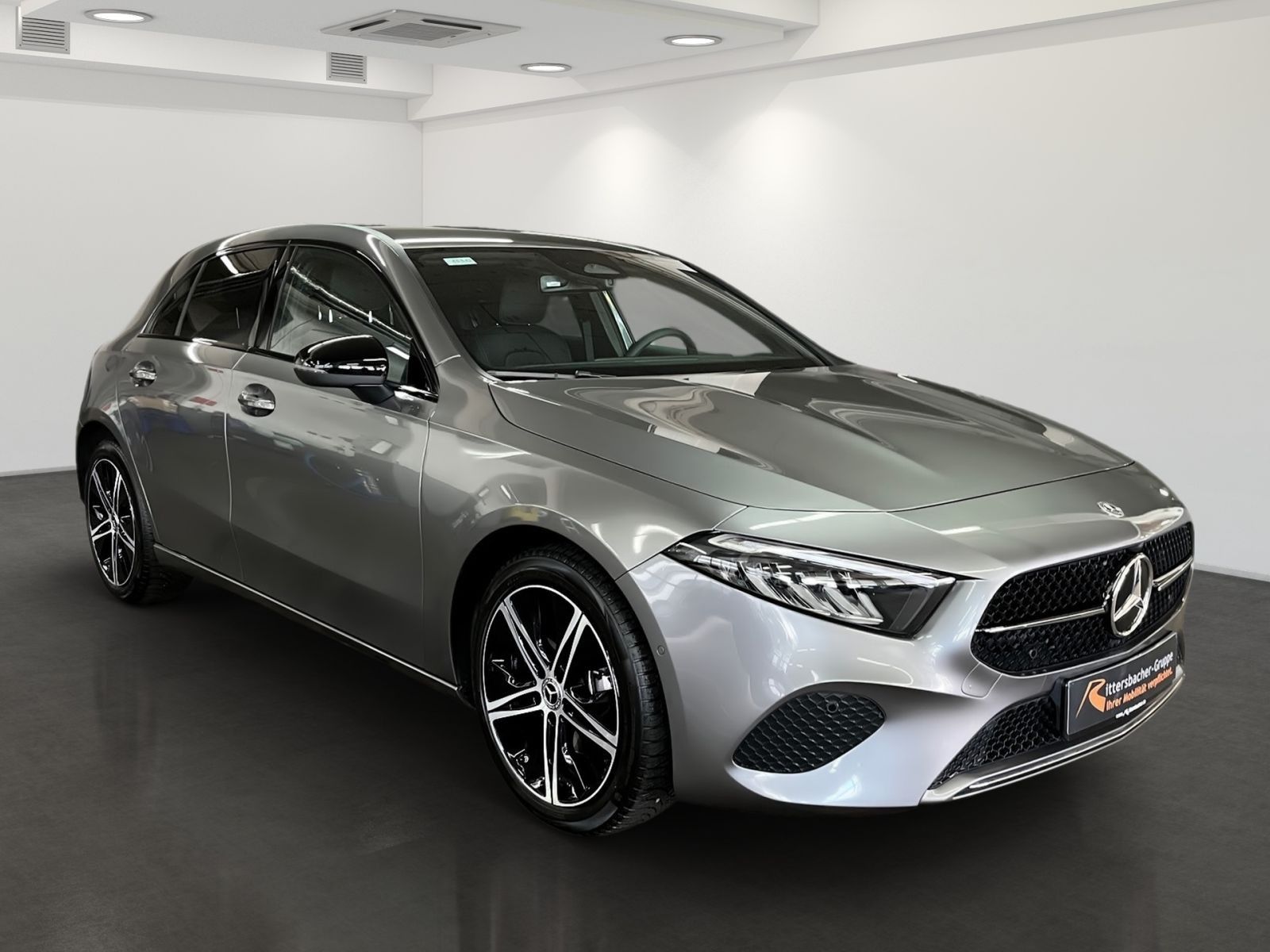 Mercedes-Benz A 180 A Klasse A 180 Progressive Navi NightPaket foto 3