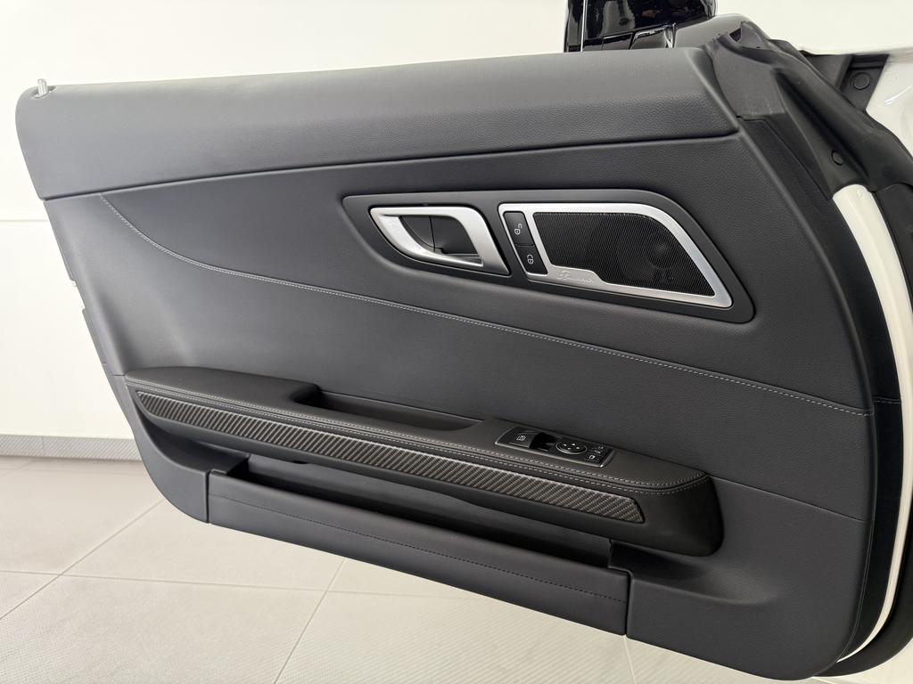 Mercedes-Benz AMG GT R