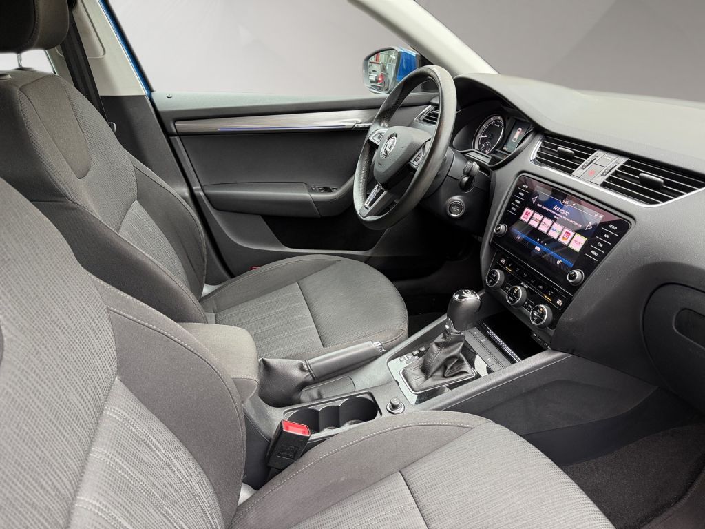 Fahrzeugabbildung SKODA Octavia Combi 1.8 TSI DSG Style