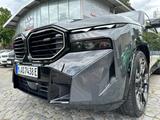 BMW XM 4.4 360° AHK MASSAGE HEAD-UP 23" B&W CARBON - gebrauchte BMW XM aus dem Jahr 2023