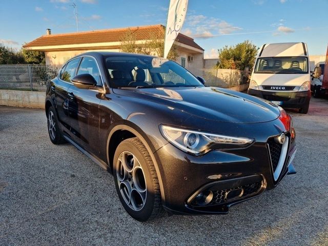 Alfa Romeo Stelvio 2.2 Turbodiesel 210 CV AT8 Q4