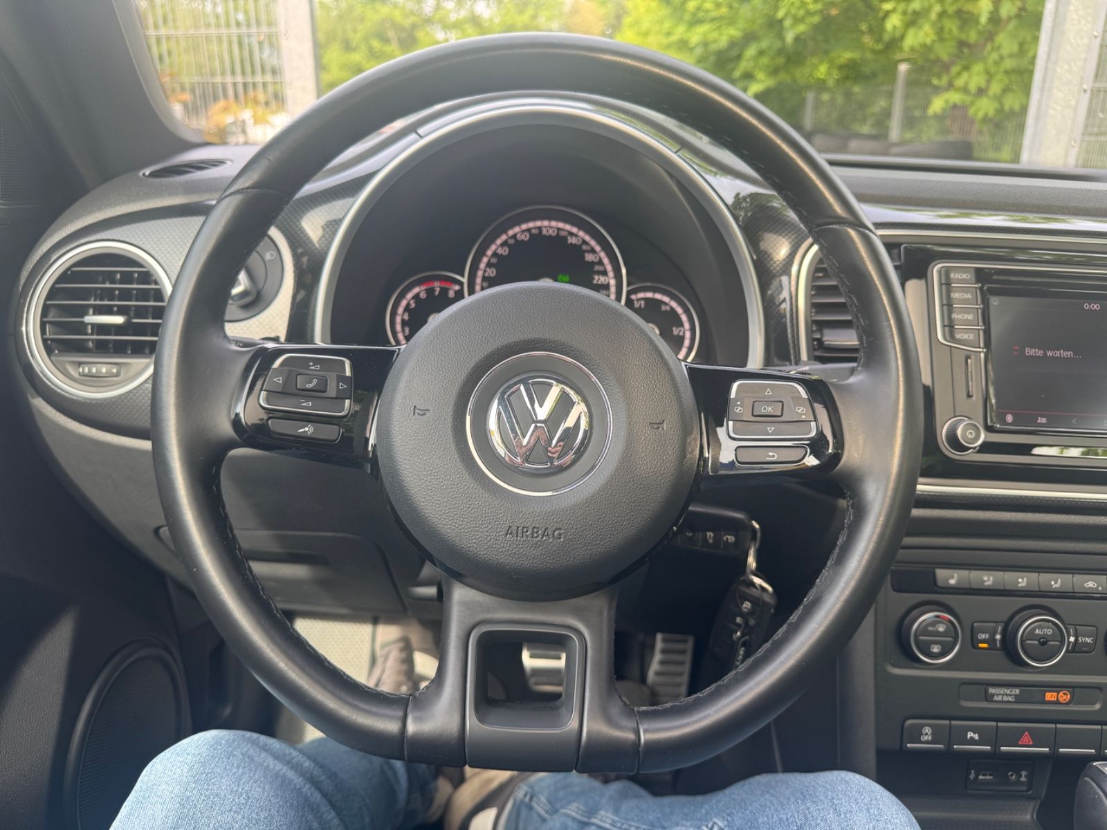 Fahrzeugabbildung Volkswagen Beetle Lim. R Line Navi+Panorama+Leder+LED