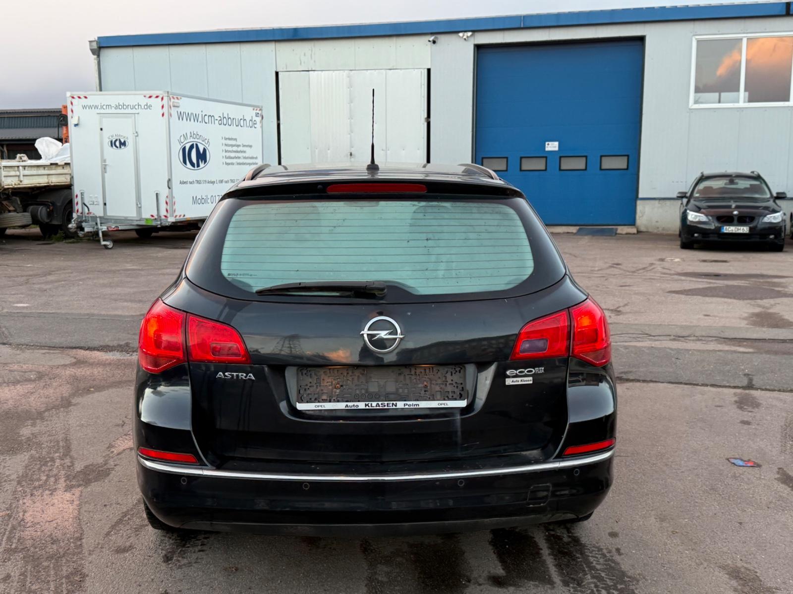 Opel Astra 2015 — photo 6