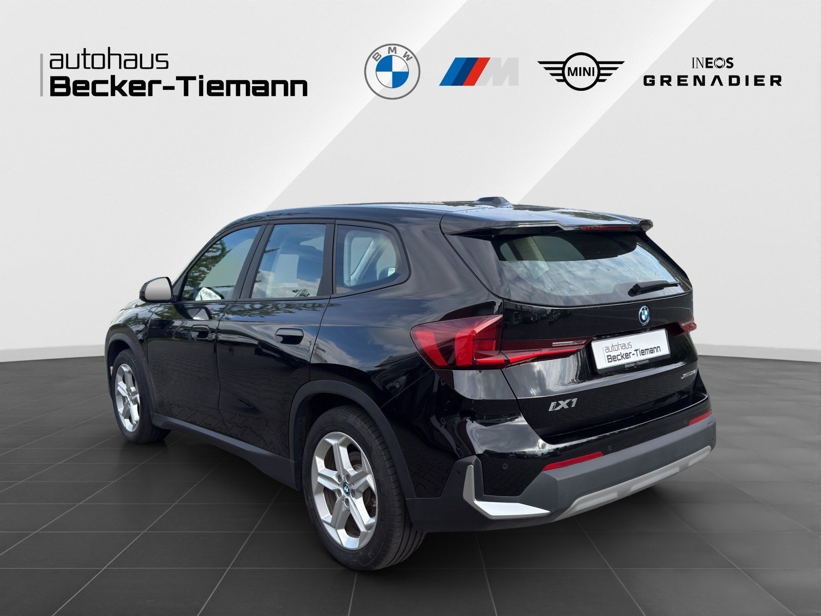 BMW iX1 xDrive30 AHK ADPT FAHRW KAMERA WIDESCREEN W foto 4