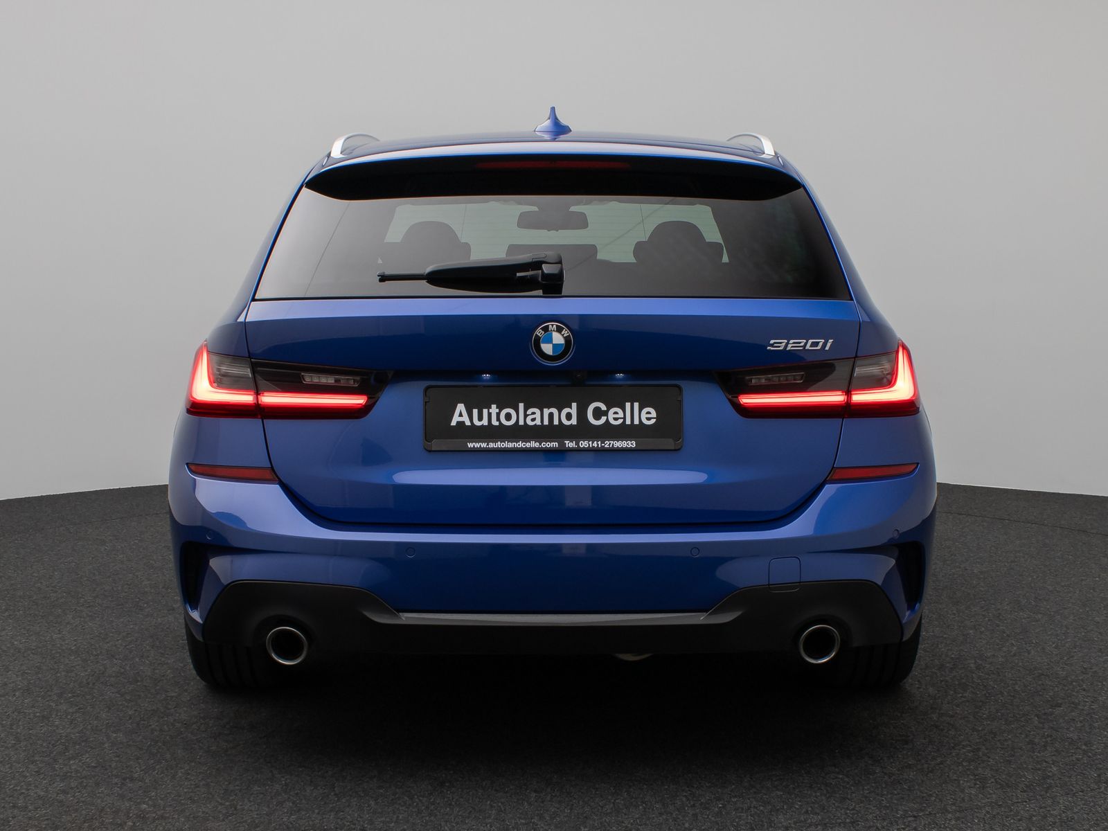 Fahrzeugabbildung BMW 320i M Sport Panorama Kamera HUD DAB HiFi Laser